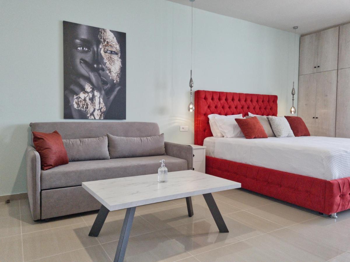 Epipleon Luxury Suites -102- Δωμάτιο 45Τμ Με Βεράντα 35Τμ Μπροστά Στη Θάλασσα Nafpaktos Ngoại thất bức ảnh